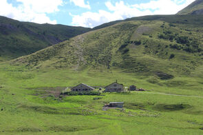 Alp Astras-Tamangur